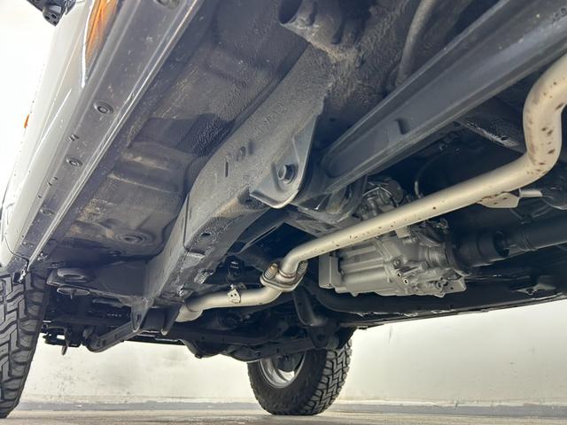 ジムニー XG 4WD・5速マニュアル・パイオニアディスプレイオーディオ・CD・DVD・Bluetooth・横滑り防止装置・ヒルディセントコントロール・ライトレベライザー・社外16インチオープンカントリータイヤ(35枚目)