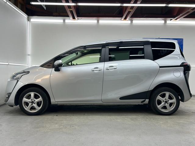 シエンタ Ｘ　４ＷＤ・イクリプスメモリーナビフルセグテレビ・ＣＤ・ＤＶＤ・Ｂｌｕｅｔｏｏｔｈ・パワースライドドア・横滑り防止装置・ライトレベライザー・キーレスエントリー・６人乗り・ＥＴＣ（10枚目）