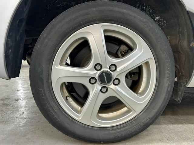 シエンタ Ｘ　４ＷＤ・イクリプスメモリーナビフルセグテレビ・ＣＤ・ＤＶＤ・Ｂｌｕｅｔｏｏｔｈ・パワースライドドア・横滑り防止装置・ライトレベライザー・キーレスエントリー・６人乗り・ＥＴＣ（38枚目）