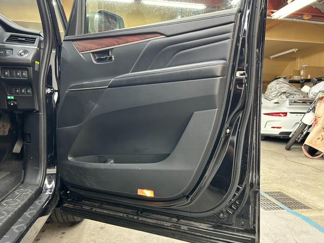 デリカD:5 P 4WD・ケンウッドメモリーナビテレビ・Bluetooth・全方位モニター・両側パワースライドドア・横滑り防止装置・クルーズコントロール・ブラインドスポットモニター・シートヒーター・レンタアップ車(41枚目)