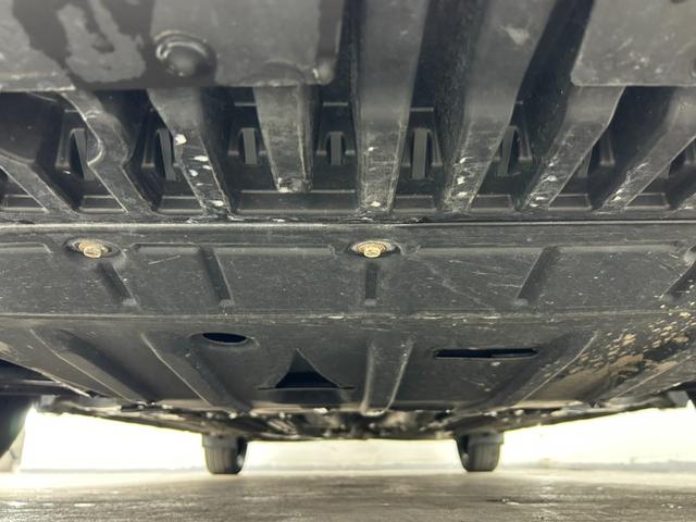 ノート Ｘ　ＦＯＵＲ　４ＷＤ・社外メモリーナビゲーション・Ｂｌｕｅｔｏｏｔｈ・バックカメラ・衝突軽減ブレーキ・横滑り防止・ステアリングヒーター・プッシュスタート・ライトレベライザー・ステアリングヒーターＥＴＣ・レンタアップ（31枚目）