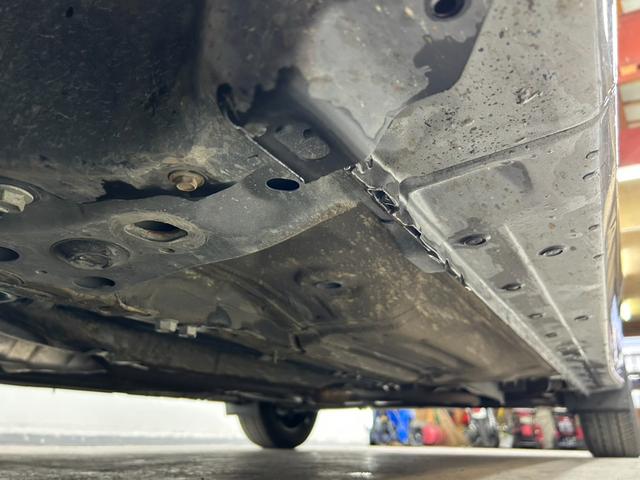 ノート Ｘ　ＦＯＵＲ　４ＷＤ・社外メモリーナビゲーション・Ｂｌｕｅｔｏｏｔｈ・バックカメラ・衝突軽減ブレーキ・横滑り防止・ステアリングヒーター・プッシュスタート・ライトレベライザー・ステアリングヒーターＥＴＣ・レンタアップ（34枚目）