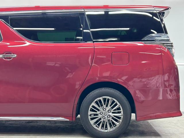 ヴェルファイアハイブリッド エグゼクティブラウンジZ 4WD・純正SDナビフルセグテレビ・Bluetooth・パノラマモニター・フリップダウンモニター・JBLサウンド・両側パワースライド・パワーバックドア・白革シート・シートヒーター・寒冷地仕様(11枚目)