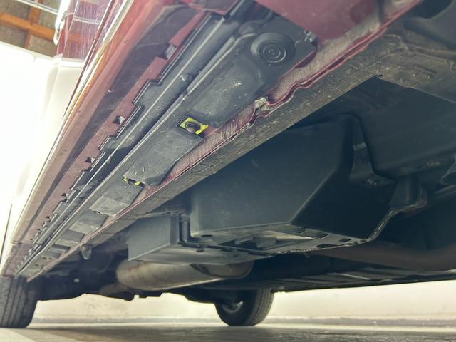 ヴェルファイアハイブリッド エグゼクティブラウンジZ 4WD・純正SDナビフルセグテレビ・Bluetooth・パノラマモニター・フリップダウンモニター・JBLサウンド・両側パワースライド・パワーバックドア・白革シート・シートヒーター・寒冷地仕様(32枚目)