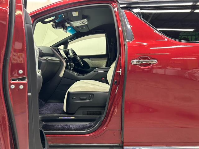 ヴェルファイアハイブリッド エグゼクティブラウンジZ 4WD・純正SDナビフルセグテレビ・Bluetooth・パノラマモニター・フリップダウンモニター・JBLサウンド・両側パワースライド・パワーバックドア・白革シート・シートヒーター・寒冷地仕様(64枚目)