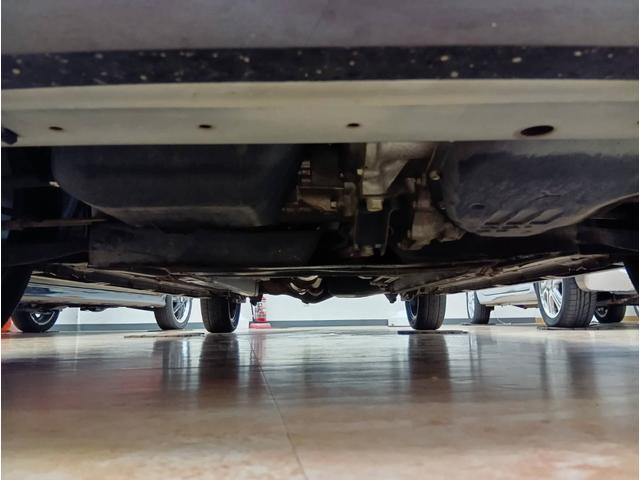 デイズ ハイウェイスター　Ｇターボ　ターボ・４ＷＤ・カロッエリアメモリーナビフルセグテレビ・アラウンドビューモニター・Ｂｌｕｅｔｏｏｔｈ・ＤＶＤ・ＣＤ・運転席シートヒーター・インテリジェントキー・プッシュスタート・キセノンライト（19枚目）