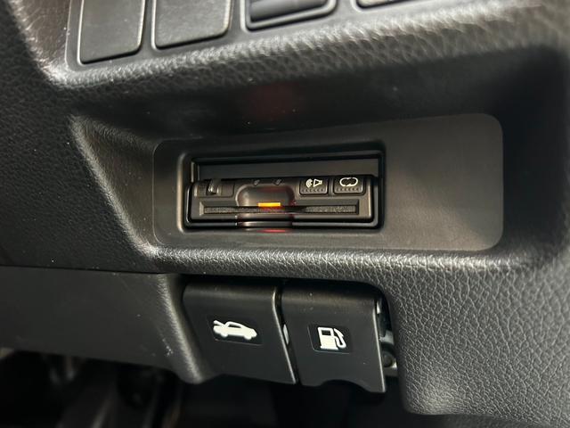 エクストレイル ２０Ｘ　ハイブリッド　エマージェンシーブレーキＰ　４ＷＤ・純ＳＤナビフルセグテレビ・ＣＤ・ＤＶＤ・バックモニター・横滑り防止装置・衝突軽減ブレーキ・レーンアシスト・クリアランスソナー・ヒルディセントコントロール・フロントシートヒーター・キセノンライト（54枚目）