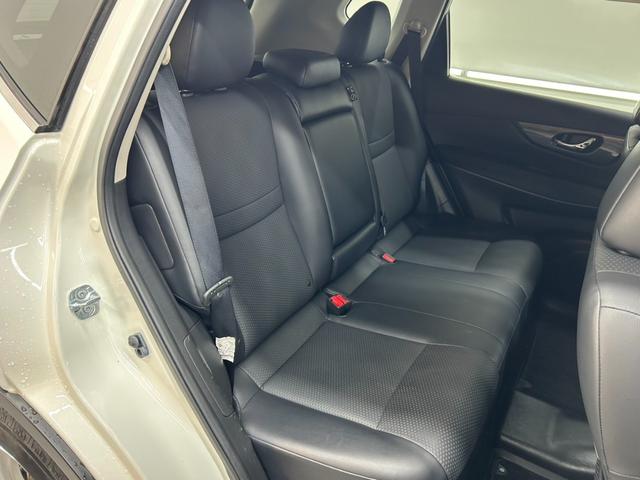 エクストレイル ２０Ｘ　ハイブリッド　エマージェンシーブレーキＰ　４ＷＤ・純ＳＤナビフルセグテレビ・ＣＤ・ＤＶＤ・バックモニター・横滑り防止装置・衝突軽減ブレーキ・レーンアシスト・クリアランスソナー・ヒルディセントコントロール・フロントシートヒーター・キセノンライト（66枚目）