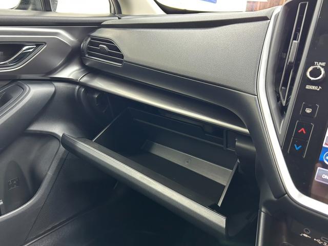 インプレッサ ＳＴ　４ＷＤ・純正１１．６インチセンターインフォメーションナビ・フルセグテレビ・Ｂｌｕｅｔｏｏｔｈ・バックカメラ・シートヒーター・横滑り防止・衝突軽減ブレーキ・クルーズコントロール・レンタアップ（68枚目）