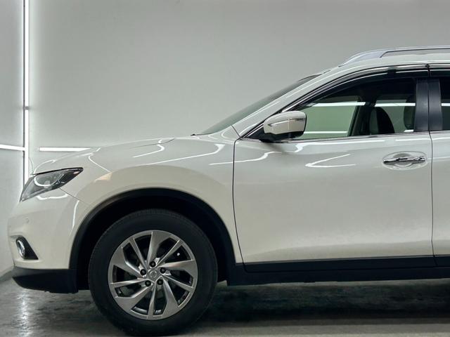 エクストレイル ２０Ｘｔｔ　エマージェンシーブレーキパッケージ　４ＷＤ・純正ＳＤナビフルセグＴＶ・Ｂｌｕｅｔｏｏｔｈ・アラウンドビューモニター・クルコン・シートヒーター・ＥＴＣ・ブラインドスポットモニター・パワーバックドア・横滑り防止装置・衝突軽減ブレーキ（9枚目）