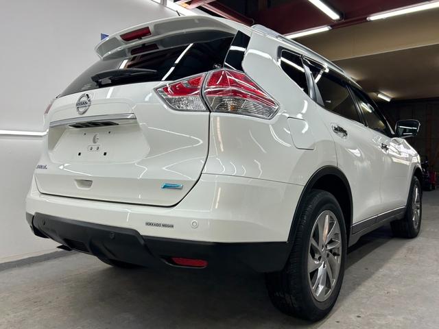 エクストレイル ２０Ｘｔｔ　エマージェンシーブレーキパッケージ　４ＷＤ・純正ＳＤナビフルセグＴＶ・Ｂｌｕｅｔｏｏｔｈ・アラウンドビューモニター・クルコン・シートヒーター・ＥＴＣ・ブラインドスポットモニター・パワーバックドア・横滑り防止装置・衝突軽減ブレーキ（15枚目）