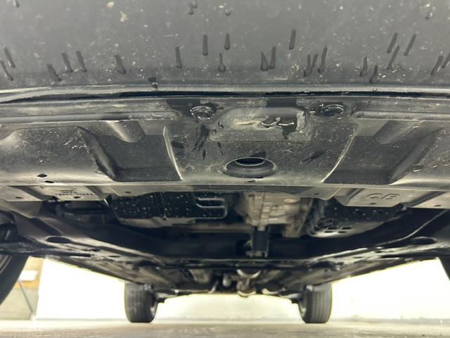 エクストレイル ２０Ｘｔｔ　エマージェンシーブレーキパッケージ　４ＷＤ・純正ＳＤナビフルセグＴＶ・Ｂｌｕｅｔｏｏｔｈ・アラウンドビューモニター・クルコン・シートヒーター・ＥＴＣ・ブラインドスポットモニター・パワーバックドア・横滑り防止装置・衝突軽減ブレーキ（31枚目）