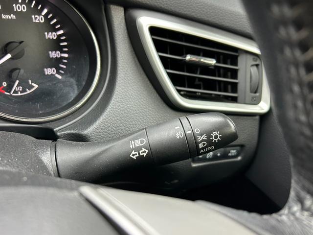 エクストレイル ２０Ｘｔｔ　エマージェンシーブレーキパッケージ　４ＷＤ・純正ＳＤナビフルセグＴＶ・Ｂｌｕｅｔｏｏｔｈ・アラウンドビューモニター・クルコン・シートヒーター・ＥＴＣ・ブラインドスポットモニター・パワーバックドア・横滑り防止装置・衝突軽減ブレーキ（53枚目）