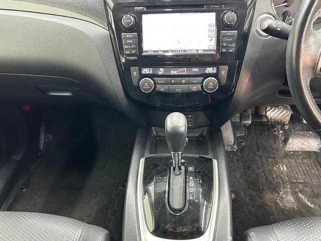 エクストレイル ２０Ｘｔｔ　エマージェンシーブレーキパッケージ　４ＷＤ・純正ＳＤナビフルセグＴＶ・Ｂｌｕｅｔｏｏｔｈ・アラウンドビューモニター・クルコン・シートヒーター・ＥＴＣ・ブラインドスポットモニター・パワーバックドア・横滑り防止装置・衝突軽減ブレーキ（58枚目）