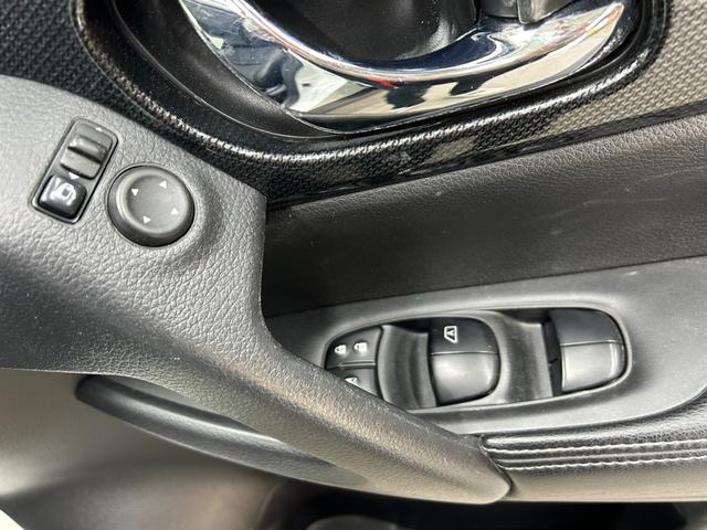 エクストレイル ２０Ｘｔｔ　エマージェンシーブレーキパッケージ　４ＷＤ・純正ＳＤナビフルセグＴＶ・Ｂｌｕｅｔｏｏｔｈ・アラウンドビューモニター・クルコン・シートヒーター・ＥＴＣ・ブラインドスポットモニター・パワーバックドア・横滑り防止装置・衝突軽減ブレーキ（62枚目）