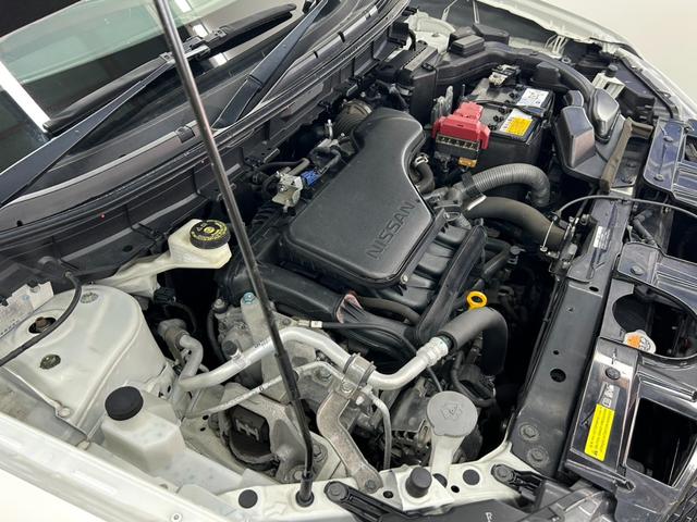 エクストレイル ２０Ｘｔｔ　エマージェンシーブレーキパッケージ　４ＷＤ・純正ＳＤナビフルセグＴＶ・Ｂｌｕｅｔｏｏｔｈ・アラウンドビューモニター・クルコン・シートヒーター・ＥＴＣ・ブラインドスポットモニター・パワーバックドア・横滑り防止装置・衝突軽減ブレーキ（78枚目）