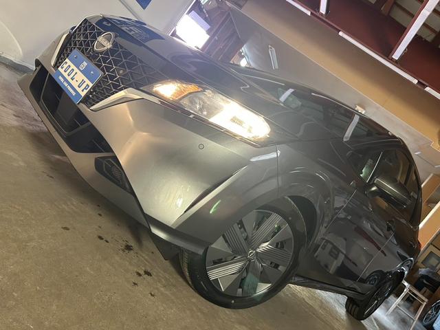 ノート Ｘ　ＦＯＵＲ　４ＷＤ・社外ディスプレイナビゲーション・Ｂｌｕｅｔｏｏｔｈ・バックカメラ・スマートキー・衝突軽減ブレーキ・横滑り防止装置・ステアリングヒーター・ＥＴＣ・クリアランスソナー・シートヒーター・レンタアップ（8枚目）