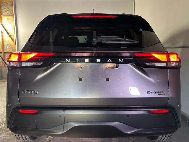 ノート Ｘ　ＦＯＵＲ　４ＷＤ・社外ディスプレイナビゲーション・Ｂｌｕｅｔｏｏｔｈ・バックカメラ・スマートキー・衝突軽減ブレーキ・横滑り防止装置・ステアリングヒーター・ＥＴＣ・クリアランスソナー・シートヒーター・レンタアップ（18枚目）
