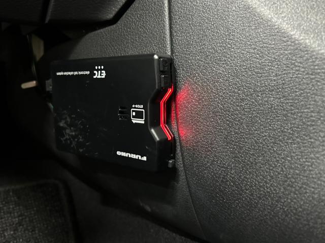 ノート Ｘ　ＦＯＵＲ　４ＷＤ・社外ディスプレイナビゲーション・Ｂｌｕｅｔｏｏｔｈ・バックカメラ・スマートキー・衝突軽減ブレーキ・横滑り防止装置・ステアリングヒーター・ＥＴＣ・クリアランスソナー・シートヒーター・レンタアップ（60枚目）