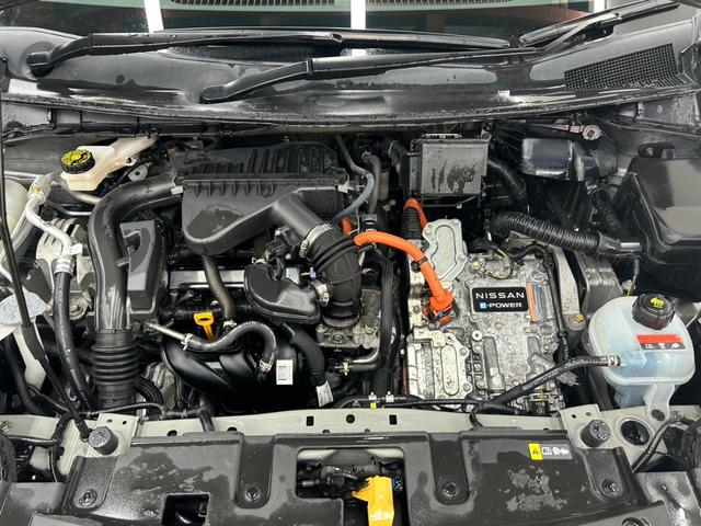 ノート Ｘ　ＦＯＵＲ　４ＷＤ・社外ディスプレイナビゲーション・Ｂｌｕｅｔｏｏｔｈ・バックカメラ・スマートキー・衝突軽減ブレーキ・横滑り防止装置・ステアリングヒーター・ＥＴＣ・クリアランスソナー・シートヒーター・レンタアップ（75枚目）