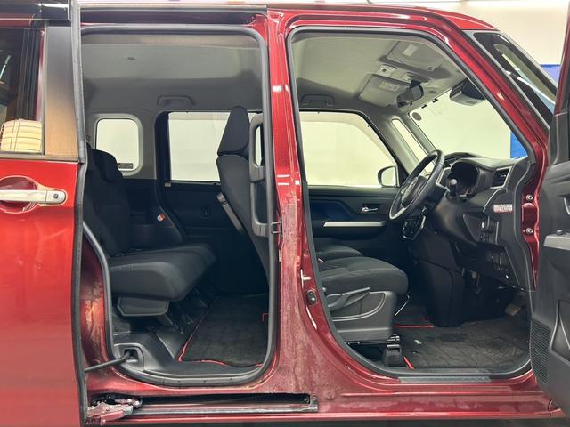 ルーミー カスタムＧ　４ＷＤ・純正ＳＤナビフルセグＴＶ・Ｂｌｕｅｔｏｏｔｈ・バックカメラ・両側パワースライドドア・クルコン・シートヒーター・ＥＴＣ・衝突軽減ブレーキ・横滑り防止装置・クリアランスソナー・アイドリングストップ（44枚目）