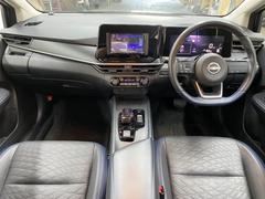 毎回座るフロントシート。運転席は必ず使用する部分ですので、座り心地が重要です！ 6