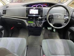 毎回座るフロントシート。運転席は必ず使用する部分ですので、座り心地が重要です！ 6