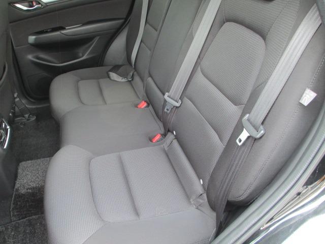 CX-5 XD プロアクティブ 4WD ディーゼルターボ 衝突被害軽減システム アイドリングストップ 全方位バックモニター パワーシート パワーバックドアー Bluetooth接続 CD/DVDプレイヤー LEDヘッドライト(24枚目)