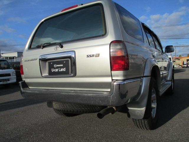 ハイラックスサーフ ＳＳＲ－Ｘ　Ｖセレクション　３０００ＣＣディーゼルターボ　切り替え付き４ＷＤ　フルノーマル車　社外セキュリティー　寒冷地仕様車　社外ＣＤプレイヤー　ドライブレコーダー（前後）　タイミングベルト交換済　禁煙車　夏冬タイヤ付き（6枚目）