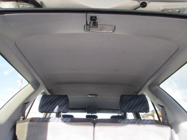 ハイラックスサーフ ＳＳＲ－Ｘ　Ｖセレクション　３０００ＣＣディーゼルターボ　切り替え付き４ＷＤ　フルノーマル車　社外セキュリティー　寒冷地仕様車　社外ＣＤプレイヤー　ドライブレコーダー（前後）　タイミングベルト交換済　禁煙車　夏冬タイヤ付き（24枚目）