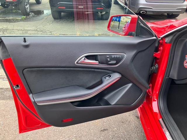 CLAクラス CLA250 4マチック 純正ナビ DVD フルセグ ブルートゥースオーディオ バックカメラ ETC 前席パワーシート 前席シートヒーター 前後ドライブレコーダー ディスチャージライト AMG18インチアルミ(35枚目)