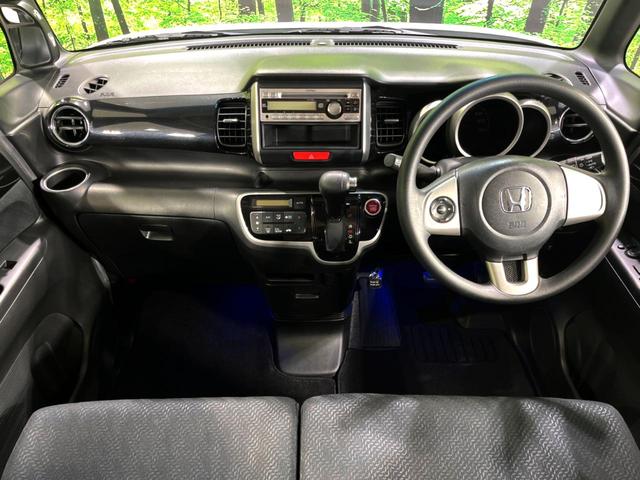 G・Lパッケージ 4WD 電動スライドドア HIDヘッドライト 横滑り防止装置 スマートキー オートライト オートエアコン ステアリングスイッチ リアシートスライド ベンチシート チップアップシート 純正CDオーディオ(2枚目)