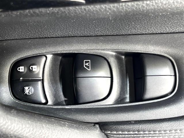 20X 4WD インテリジェントエマージェンシーブレーキ アラウンドビューモニター 全席シートヒーター LEDヘッド パワーバックドア クリアランスソナー スマートキー 純正18インチアルミ(47枚目)