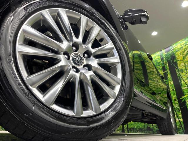 ハリアーハイブリッド プレミアム　４ＷＤ　メーカーナビ　電動リアゲート　寒冷地仕様　バックカメラ　衝突軽減　レーダークルーズ　パワーシート　ドラレコ　ＬＥＤシーケンシャルライト　オートハイビーム　ウッドコンビステアリング（14枚目）