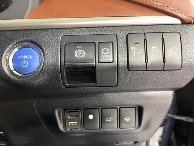 ハリアーハイブリッド プレミアム　４ＷＤ　メーカーナビ　電動リアゲート　寒冷地仕様　バックカメラ　衝突軽減　レーダークルーズ　パワーシート　ドラレコ　ＬＥＤシーケンシャルライト　オートハイビーム　ウッドコンビステアリング（51枚目）