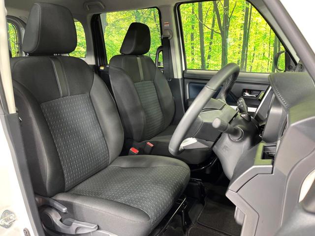 ルーミー カスタムＧ　４ＷＤ　両側電動ドア　ＳＤナビ　バックカメラ　寒冷地仕様　衝突軽減　レーダークルーズ　禁煙車　コーナーセンサー　ＬＥＤライト・フォグ　オートライト　ＥＴＣ　電子パーキング　　純正１４インチＡＷ（9枚目）