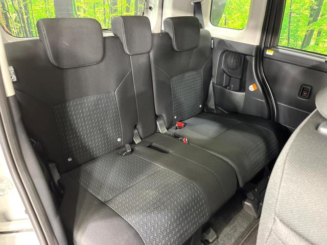 ルーミー カスタムＧ　４ＷＤ　両側電動ドア　ＳＤナビ　バックカメラ　寒冷地仕様　衝突軽減　レーダークルーズ　禁煙車　コーナーセンサー　ＬＥＤライト・フォグ　オートライト　ＥＴＣ　電子パーキング　　純正１４インチＡＷ（10枚目）