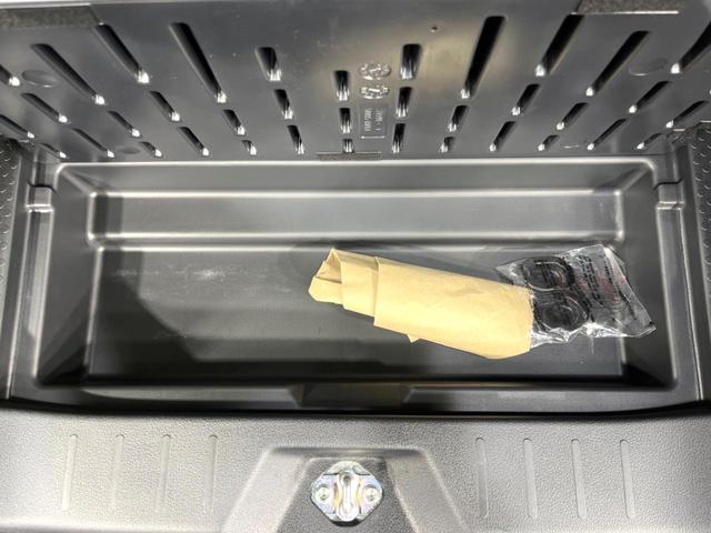 ルーミー カスタムＧ　４ＷＤ　両側電動ドア　ＳＤナビ　バックカメラ　寒冷地仕様　衝突軽減　レーダークルーズ　禁煙車　コーナーセンサー　ＬＥＤライト・フォグ　オートライト　ＥＴＣ　電子パーキング　　純正１４インチＡＷ（59枚目）