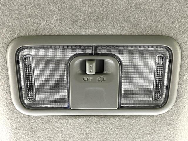 ルーミー カスタムＧ　４ＷＤ　両側電動ドア　ＳＤナビ　バックカメラ　寒冷地仕様　衝突軽減　レーダークルーズ　禁煙車　コーナーセンサー　ＬＥＤライト・フォグ　オートライト　ＥＴＣ　電子パーキング　　純正１４インチＡＷ（61枚目）