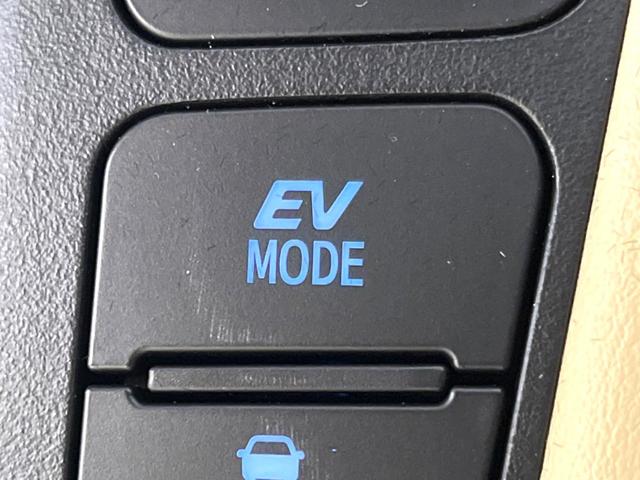 ヴェルファイアハイブリッド Ｖ　Ｌエディション　４ＷＤ　サンルーフ　モデリスタエアロ　純正ナビ　全方位カメラ　ＪＢＬサウンド　両側電動ドア　衝突軽減　レーダークルーズ　禁煙車　シートベンチレーション　ステアリングヒーター　電動リアゲート　ＥＴＣ（50枚目）