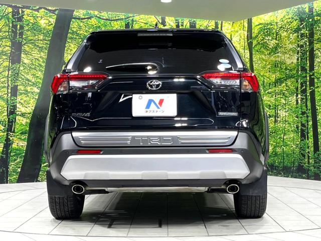 ＲＡＶ４ アドベンチャー　４ＷＤ　純正９型ＤＡ　全周囲カメラ　ＴＲＤガーニッシュ（ＬＥＤ付）　寒冷地仕様　衝突軽減　レーダークルーズ　置くだけ充電　禁煙車　合皮シート　パワーシート　ドラレコ　ルーフレール　純正１９インチＡＷ（16枚目）