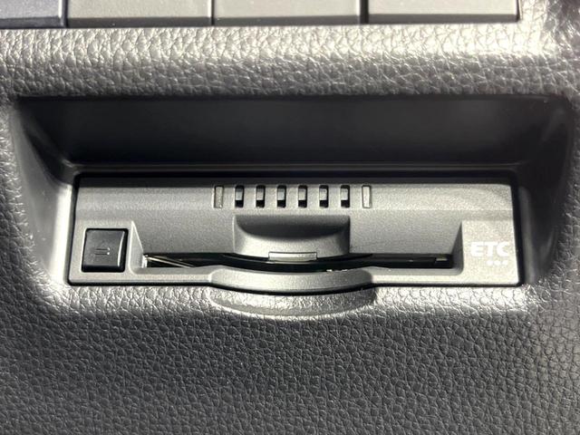 ＲＡＶ４ アドベンチャー　４ＷＤ　純正９型ＤＡ　全周囲カメラ　ＴＲＤガーニッシュ（ＬＥＤ付）　寒冷地仕様　衝突軽減　レーダークルーズ　置くだけ充電　禁煙車　合皮シート　パワーシート　ドラレコ　ルーフレール　純正１９インチＡＷ（30枚目）