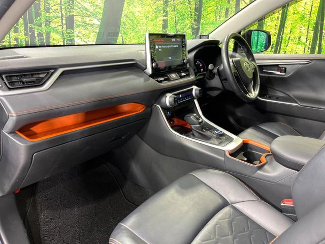 ＲＡＶ４ アドベンチャー　４ＷＤ　純正９型ＤＡ　全周囲カメラ　ＴＲＤガーニッシュ（ＬＥＤ付）　寒冷地仕様　衝突軽減　レーダークルーズ　置くだけ充電　禁煙車　合皮シート　パワーシート　ドラレコ　ルーフレール　純正１９インチＡＷ（40枚目）