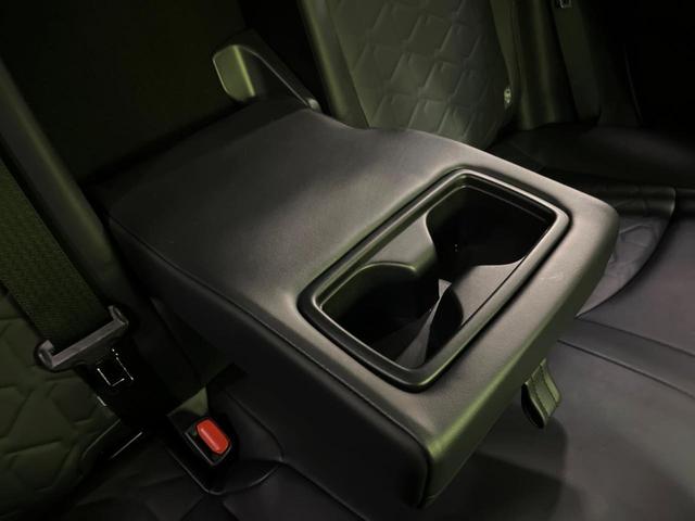 ＲＡＶ４ アドベンチャー　４ＷＤ　純正９型ＤＡ　全周囲カメラ　ＴＲＤガーニッシュ（ＬＥＤ付）　寒冷地仕様　衝突軽減　レーダークルーズ　置くだけ充電　禁煙車　合皮シート　パワーシート　ドラレコ　ルーフレール　純正１９インチＡＷ（44枚目）