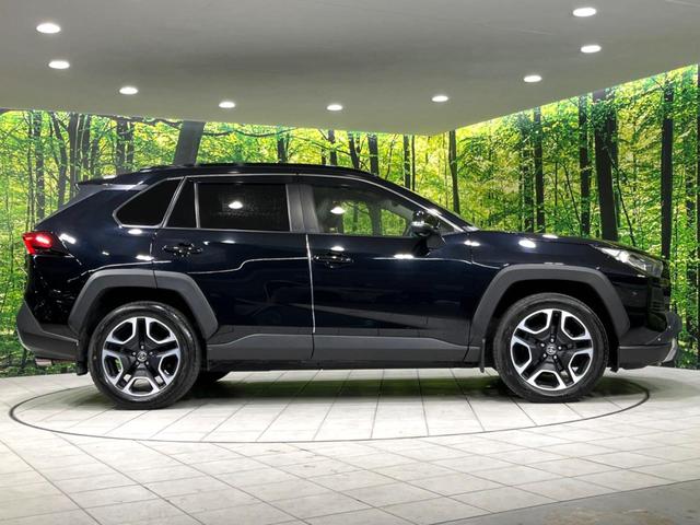 ＲＡＶ４ アドベンチャー　４ＷＤ　純正９型ＤＡ　全周囲カメラ　ＴＲＤガーニッシュ（ＬＥＤ付）　寒冷地仕様　衝突軽減　レーダークルーズ　置くだけ充電　禁煙車　合皮シート　パワーシート　ドラレコ　ルーフレール　純正１９インチＡＷ（69枚目）