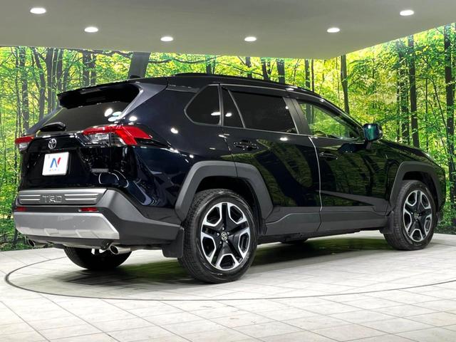 ＲＡＶ４ アドベンチャー　４ＷＤ　純正９型ＤＡ　全周囲カメラ　ＴＲＤガーニッシュ（ＬＥＤ付）　寒冷地仕様　衝突軽減　レーダークルーズ　置くだけ充電　禁煙車　合皮シート　パワーシート　ドラレコ　ルーフレール　純正１９インチＡＷ（70枚目）