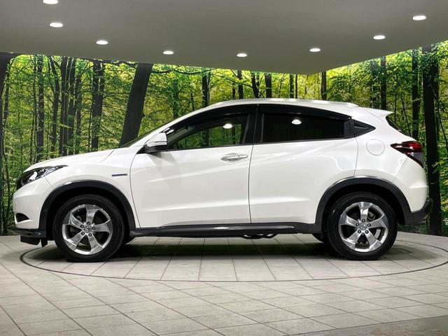 ヴェゼル ハイブリッドＸ・Ｌパッケージ　４ＷＤ　純正ナビ　バックカメラ　寒冷地仕様　衝突軽減　シートヒーター　ＥＴＣ　クルーズコントロール　スマートキー　ＬＥＤヘッド　オートライト　オートエアコン　純正１７インチＡＷ　ルーフレール（63枚目）