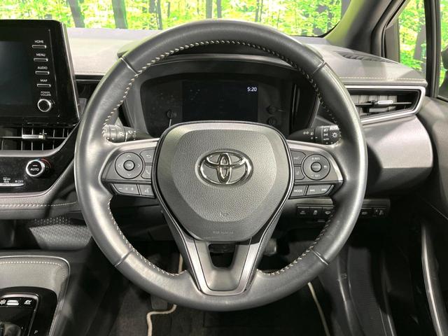 カローラツーリング ハイブリッド　ダブルバイビー　４ＷＤ　純正ディスプレイ　バックカメラ　寒冷地仕様　衝突軽減　１００Ｖ電源　レーダークルーズ　禁煙車　ハーフレザーシート　コーナーセンサー　ＥＴＣ　ＬＥＤヘッド・フォグライト　革巻きステアリング（12枚目）