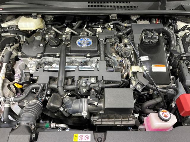 カローラツーリング ハイブリッド　ダブルバイビー　４ＷＤ　純正ディスプレイ　バックカメラ　寒冷地仕様　衝突軽減　１００Ｖ電源　レーダークルーズ　禁煙車　ハーフレザーシート　コーナーセンサー　ＥＴＣ　ＬＥＤヘッド・フォグライト　革巻きステアリング（19枚目）