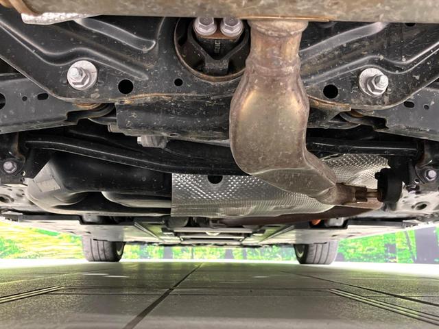カローラツーリング ハイブリッド　ダブルバイビー　４ＷＤ　純正ディスプレイ　バックカメラ　寒冷地仕様　衝突軽減　１００Ｖ電源　レーダークルーズ　禁煙車　ハーフレザーシート　コーナーセンサー　ＥＴＣ　ＬＥＤヘッド・フォグライト　革巻きステアリング（20枚目）